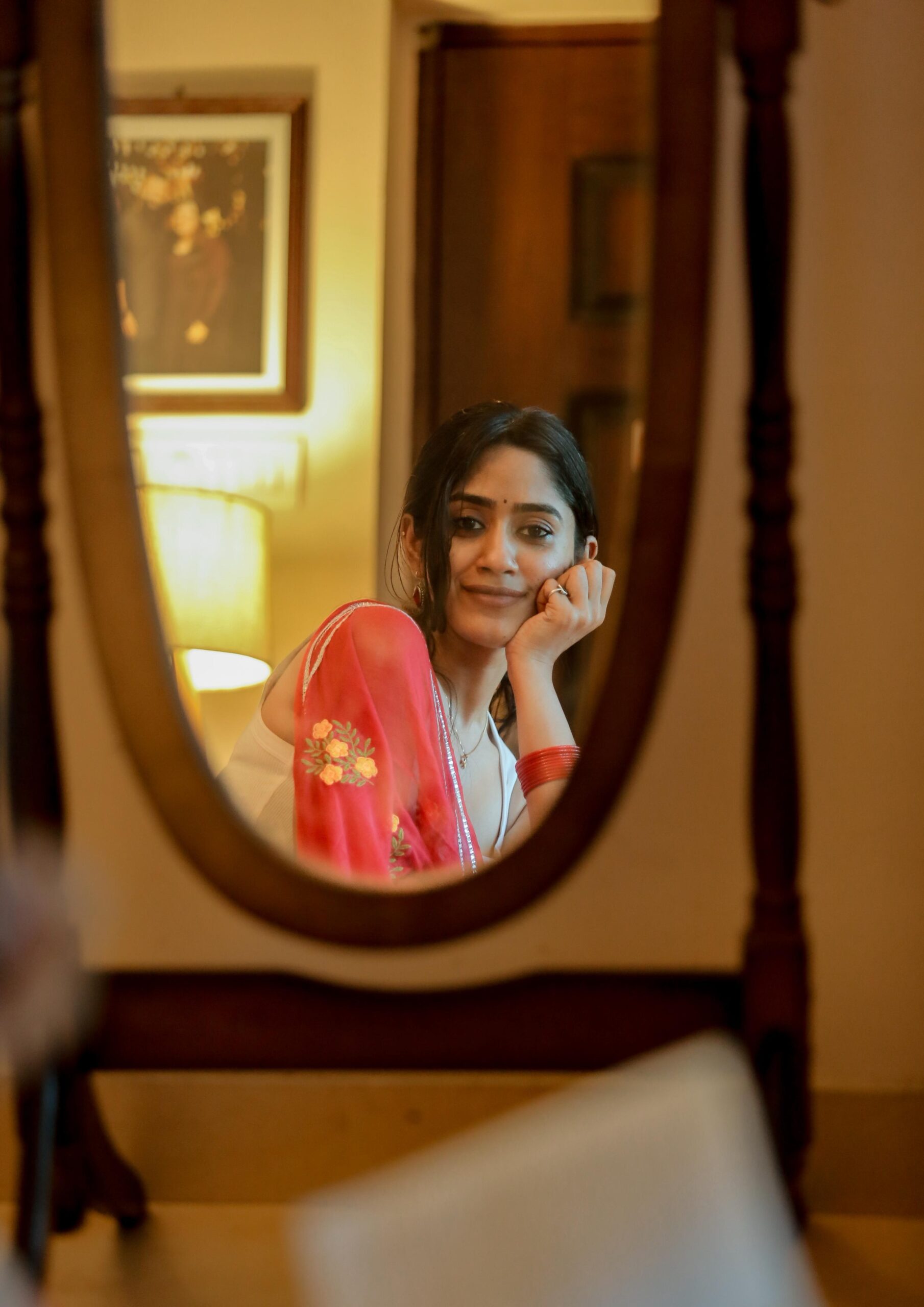 Red Mul Cotton Floral Embroidered Saree - Image 5