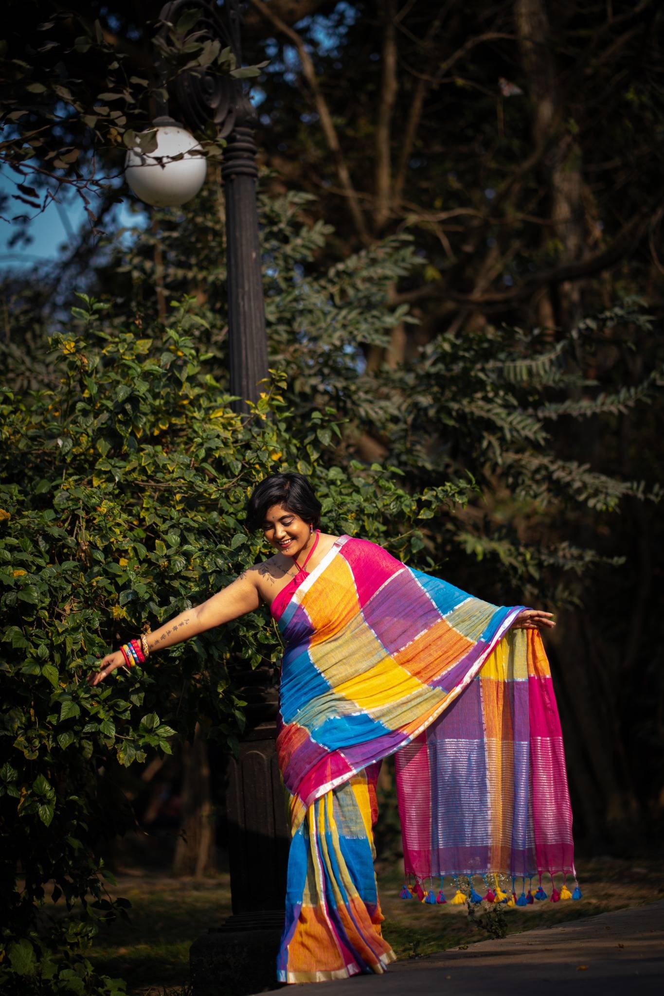Bahaar Multicolour Cotton Linen Saree - Image 2