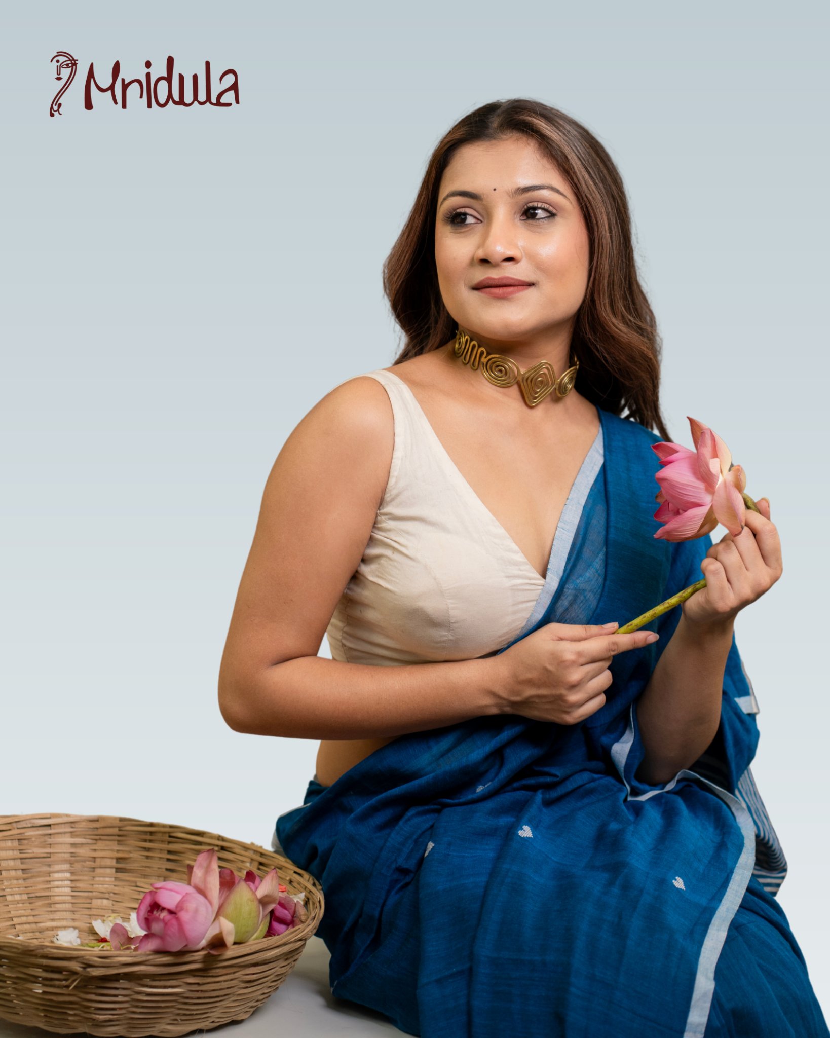 Mridula Neel Hriday Handwoven Cotton Saree - Image 2